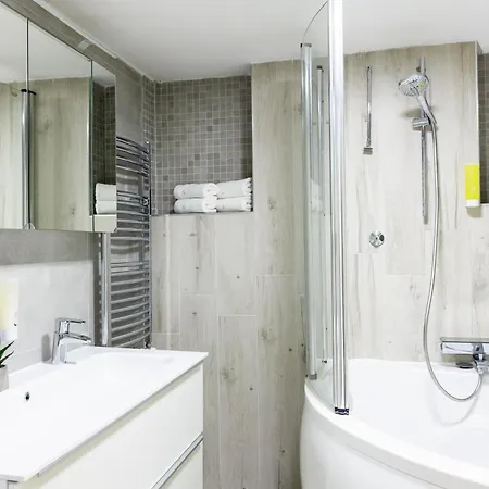 Parkside Garni דירה *