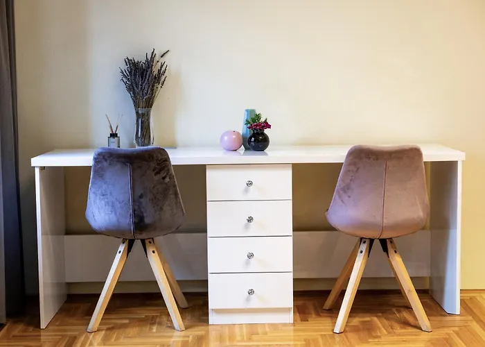 アパート Parkside Garni ノヴィ・サド